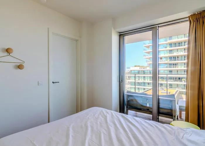 Sky Tower Ii - 7th Floor - Sea View *